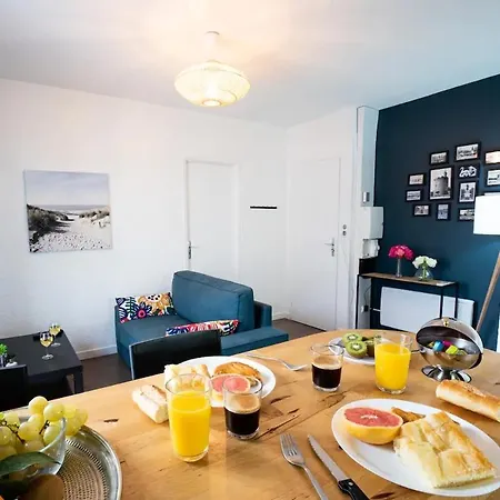 Apartment N2 Centre Village, Clim, Parking Gratuit *